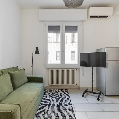 Quiet Modern Flat Near Center - Pasubio 84 * بولونيا