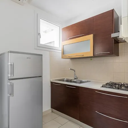 Quiet Modern Flat Near Center - Pasubio 84 شقة