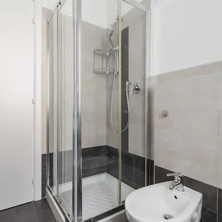 شقة Quiet Modern Flat Near Center - Pasubio 84