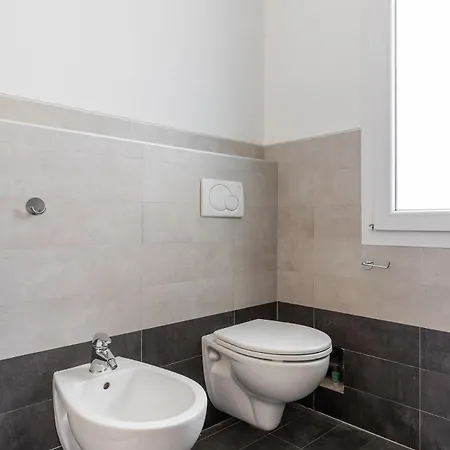 شقة Quiet Modern Flat Near Center - Pasubio 84 *